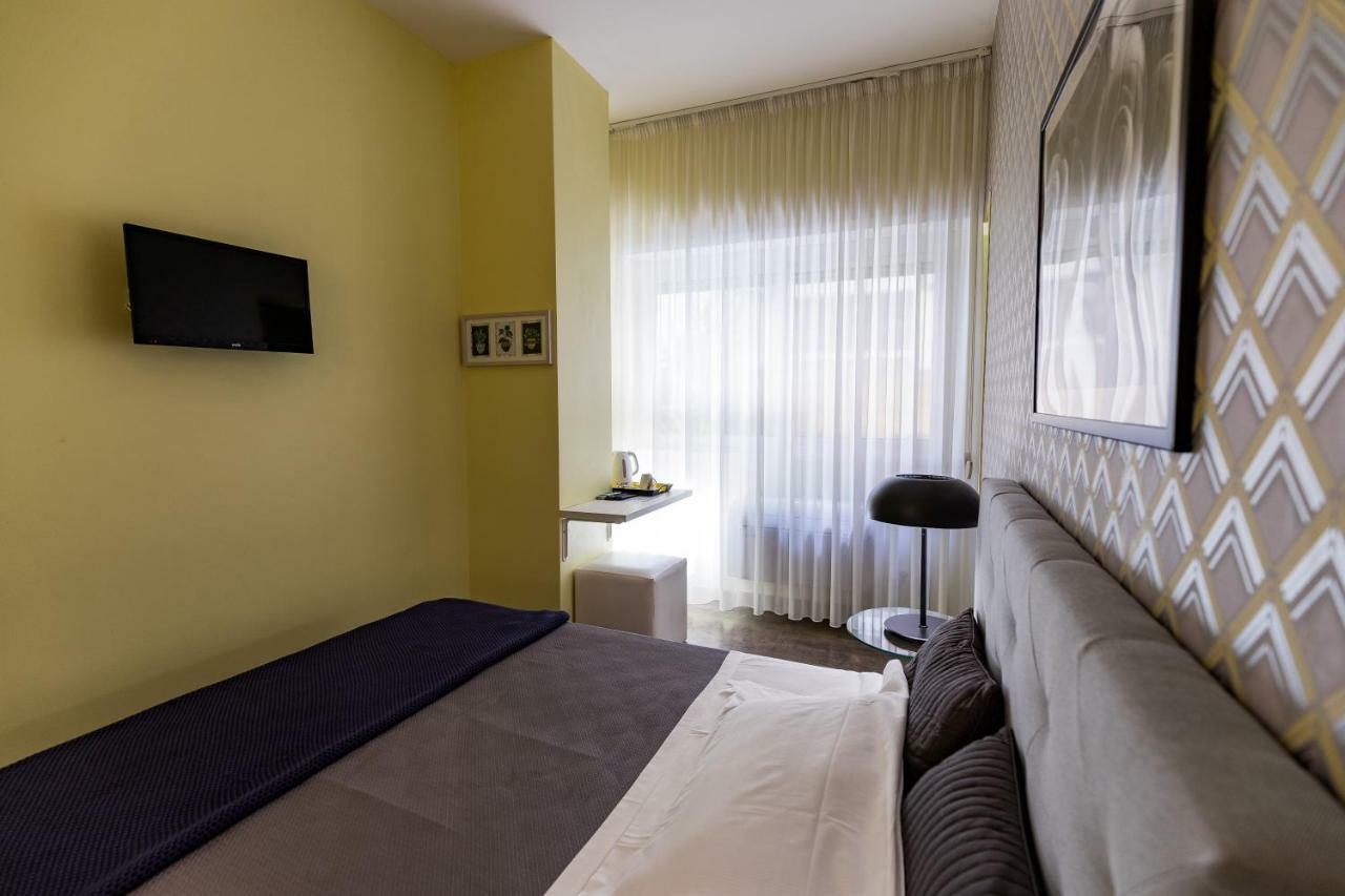 B&B Residenza Gregorio VII โรม ภายนอก รูปภาพ